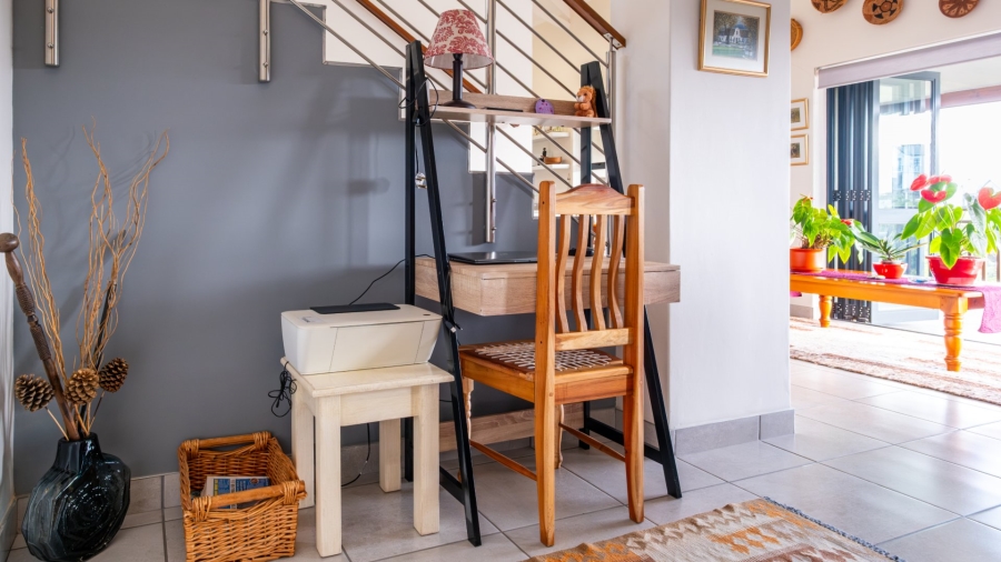 2 Bedroom Property for Sale in Blue Mountain Village Western Cape